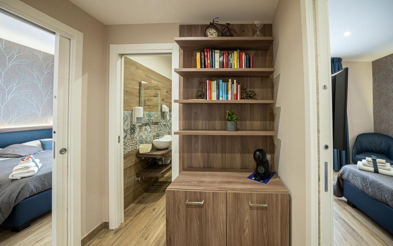Famalu Apartments Наполи Екстериор снимка