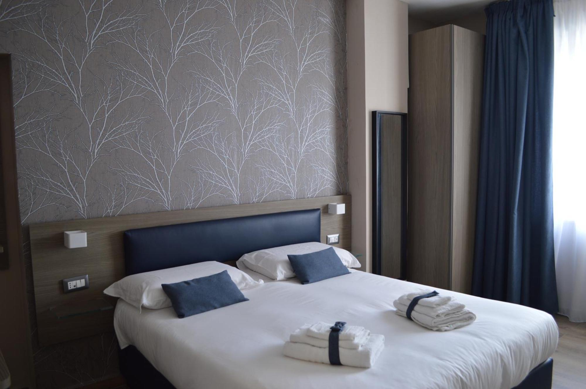 Famalu Apartments Наполи Екстериор снимка