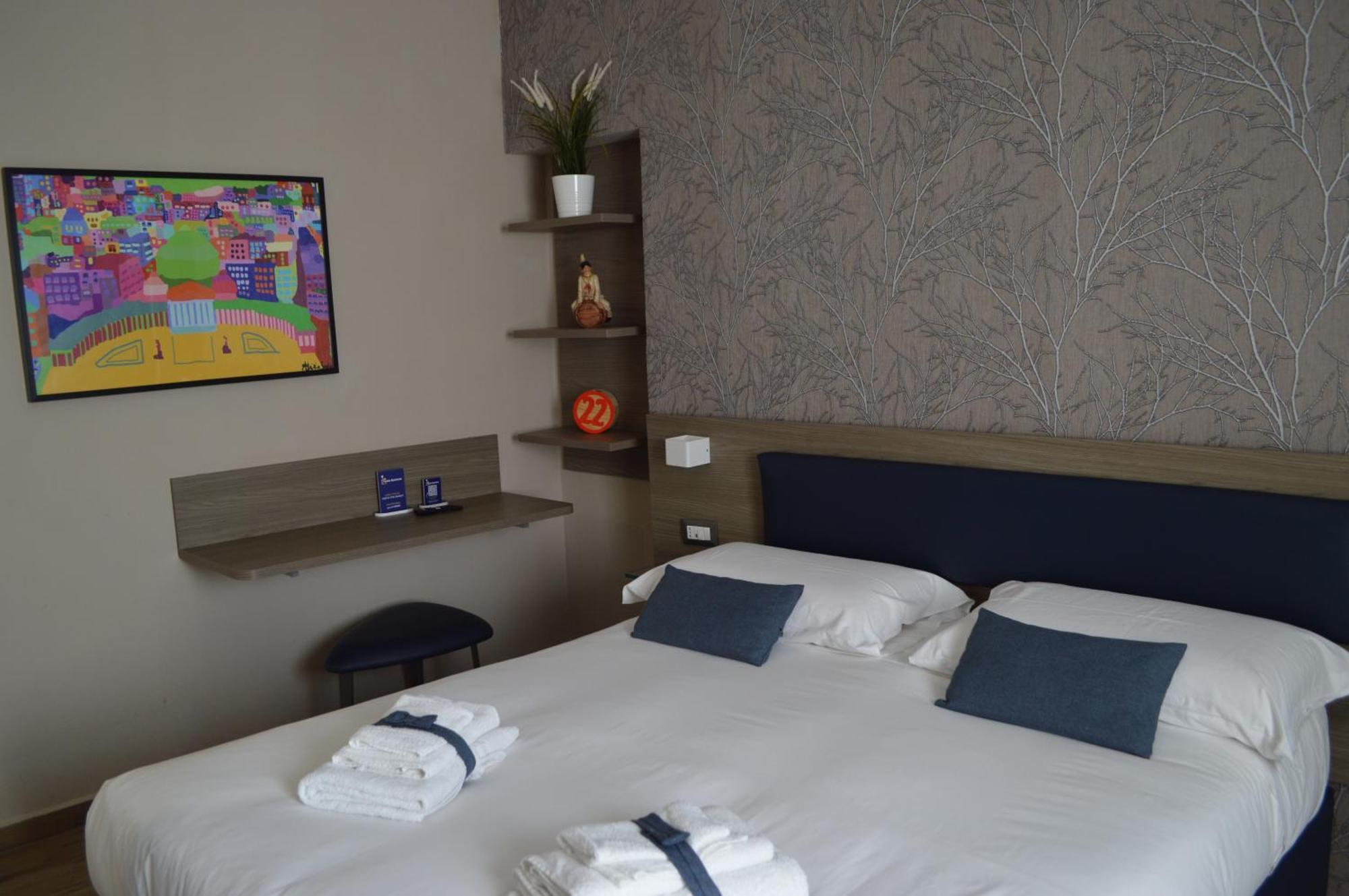 Famalu Apartments Наполи Екстериор снимка