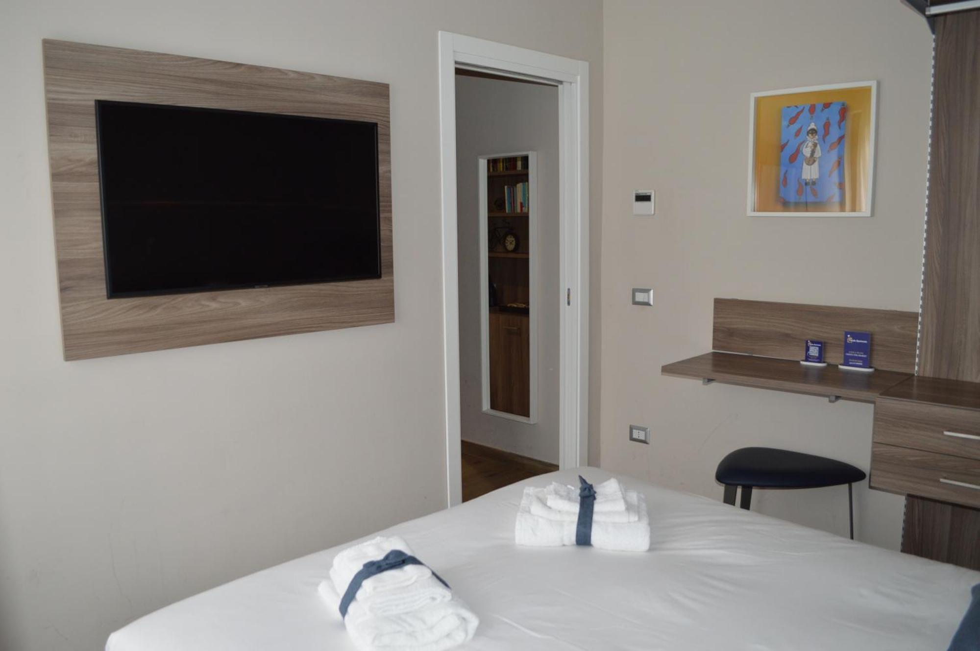 Famalu Apartments Наполи Екстериор снимка