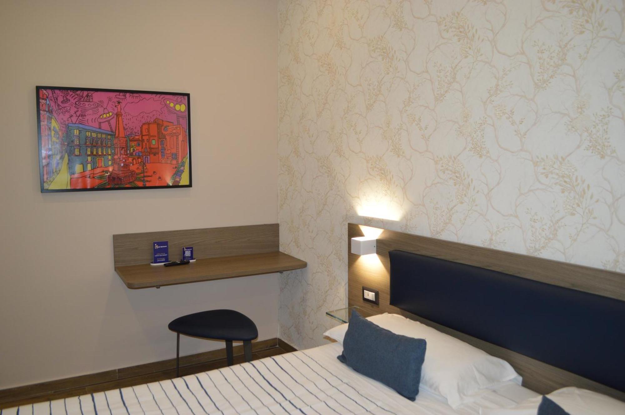 Famalu Apartments Наполи Екстериор снимка