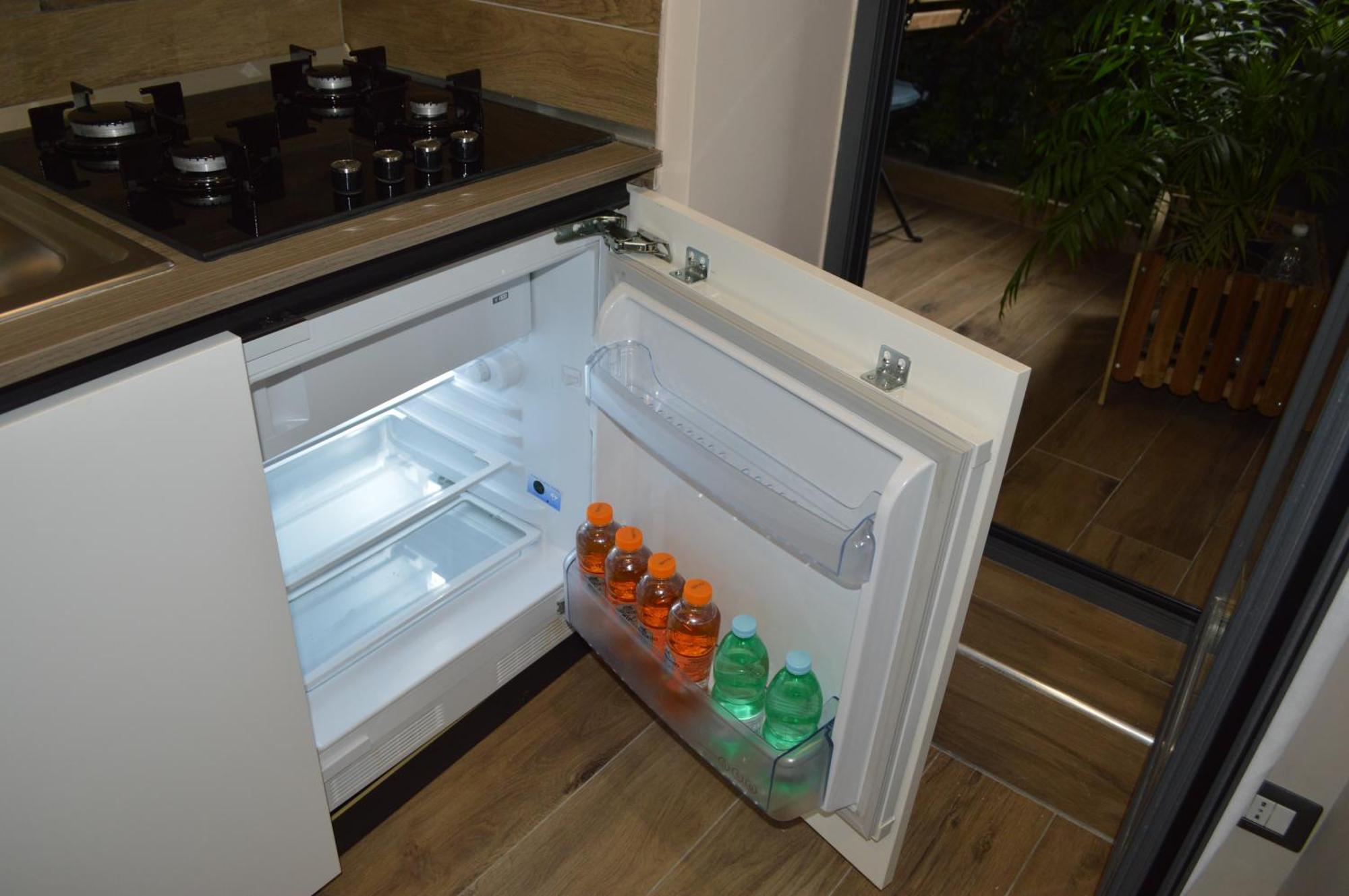 Famalu Apartments Наполи Екстериор снимка